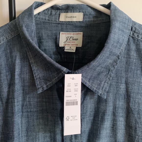 JCrew indigo chambray work shirt - Picture 3 of 7